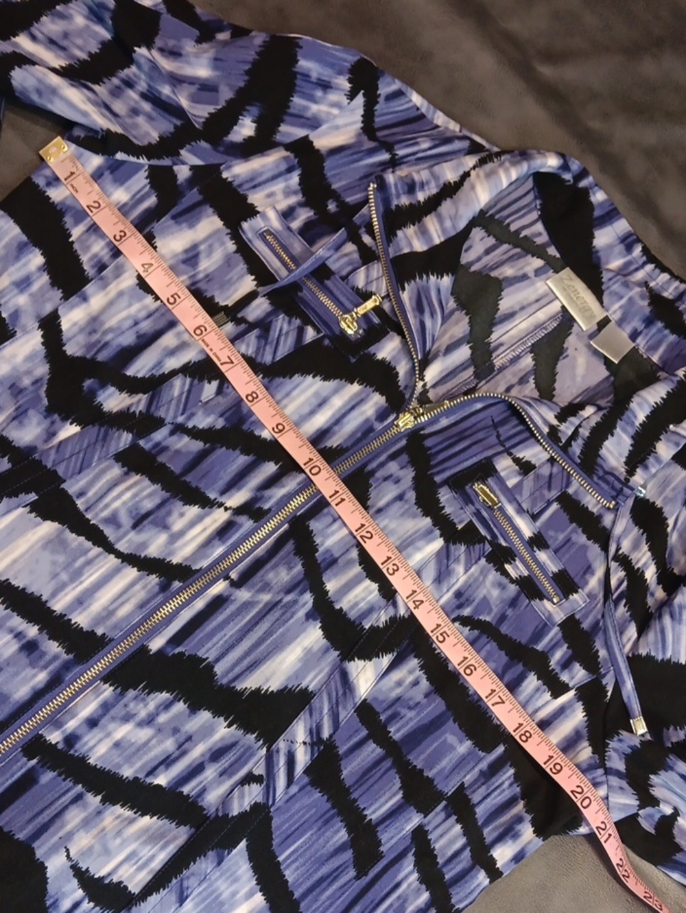Chico’s Zenergy Purple Abstract Tie Dye Zip Up Jacket EUC - Size 1 / US 8 Med - Picture 12 of 13
